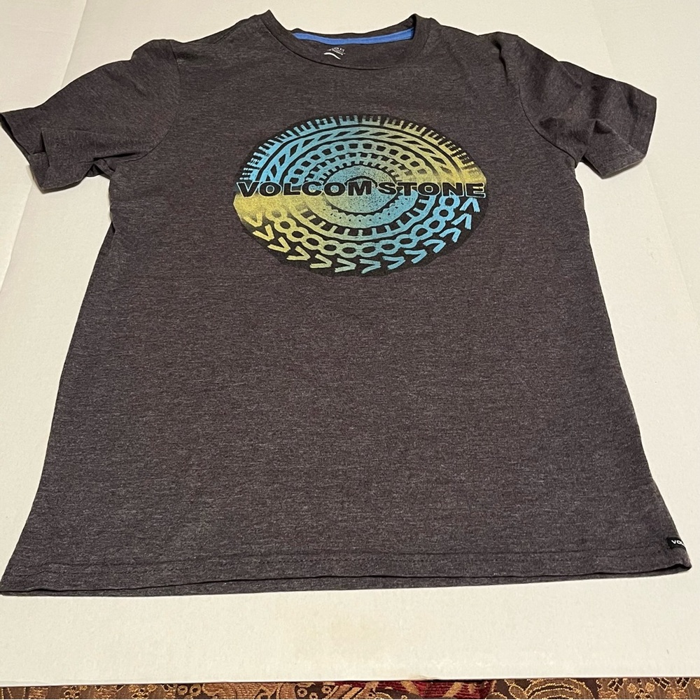 Volcom Stone Mens Size Small Grey Gray Modern Fit Short Sleeve Graphic Shirt